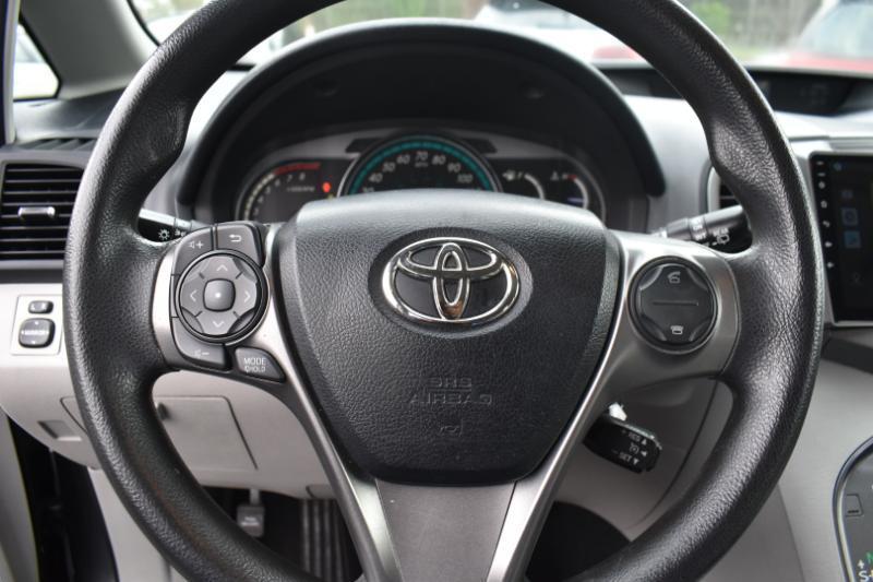 Toyota Venza LE I4 FWD 2013