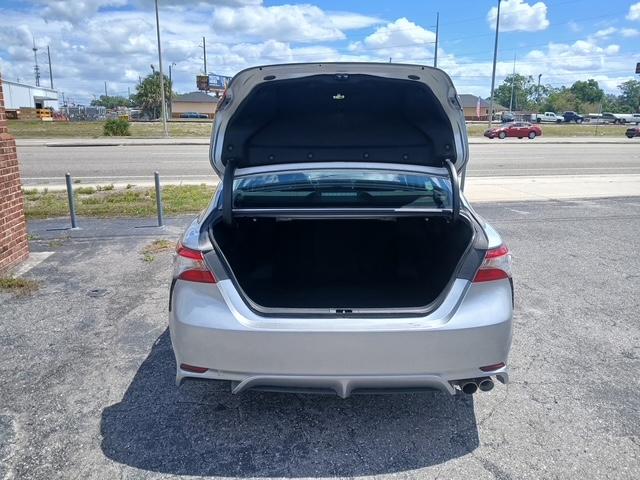 Toyota Camry SE 2019