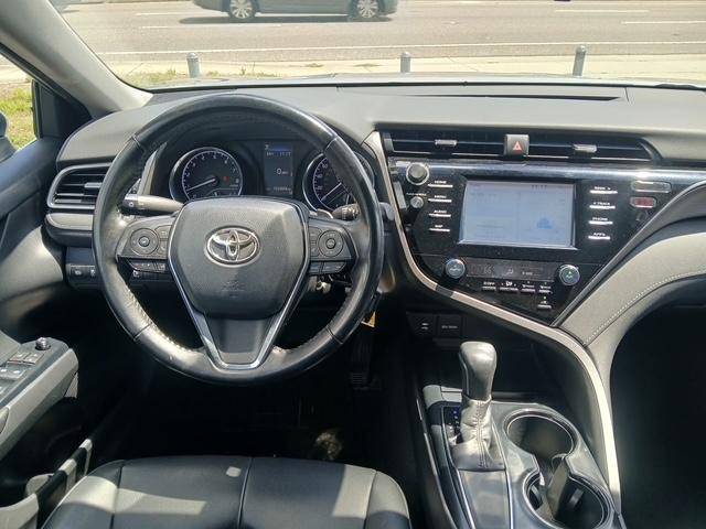Toyota Camry SE 2019