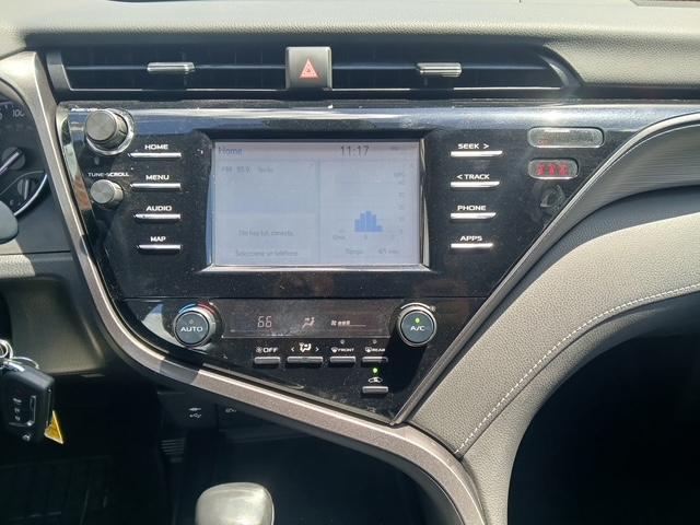 Toyota Camry SE 2019