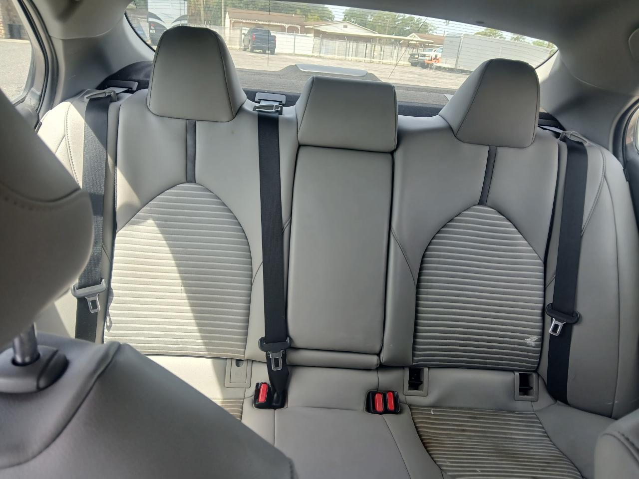 Toyota Camry SE 2020