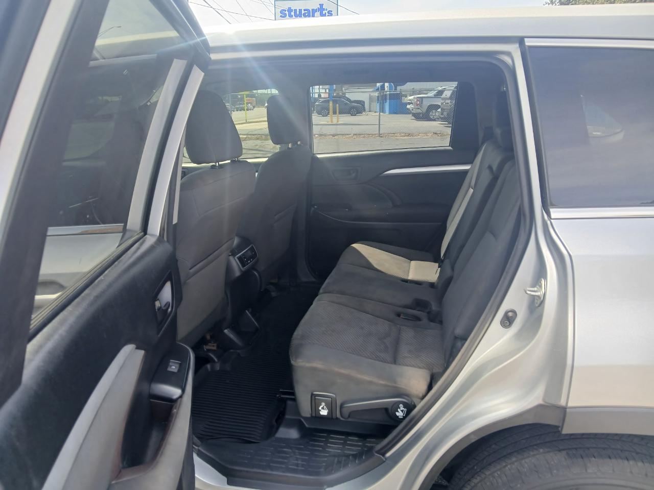 Toyota Highlander LE FWD I4 2018