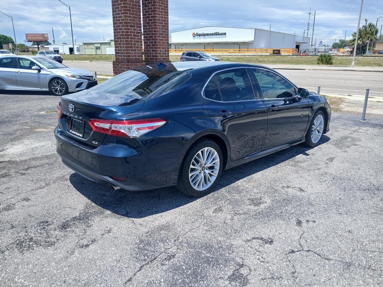 Toyota Camry XLE 2020