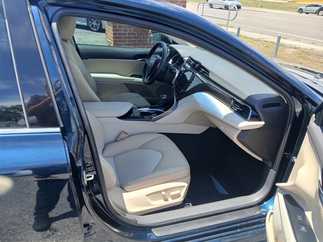 Toyota Camry XLE 2020