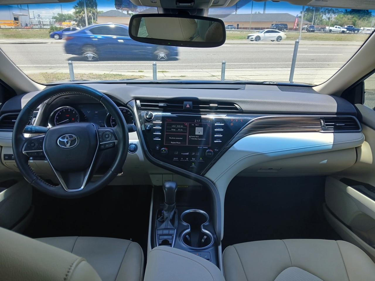 Toyota Camry XLE 2020