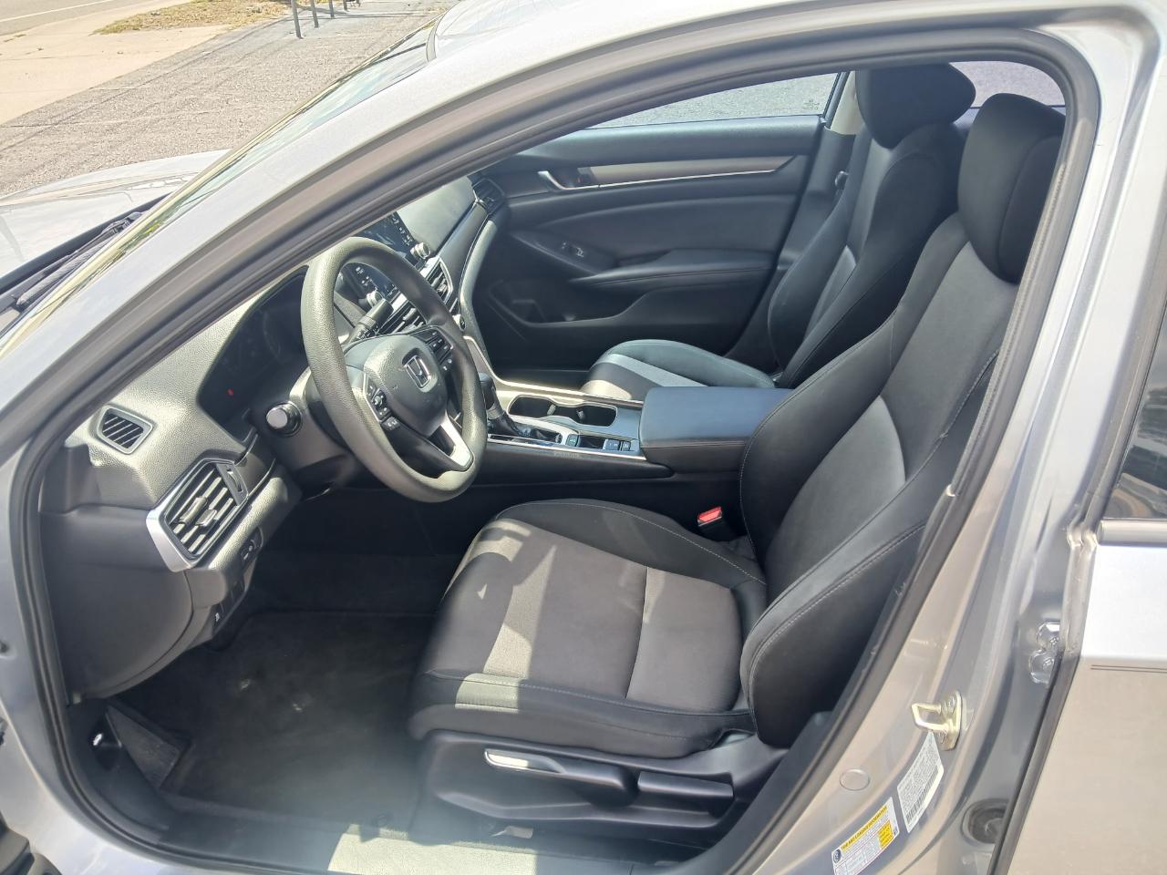 Honda Accord LX CVT 2020