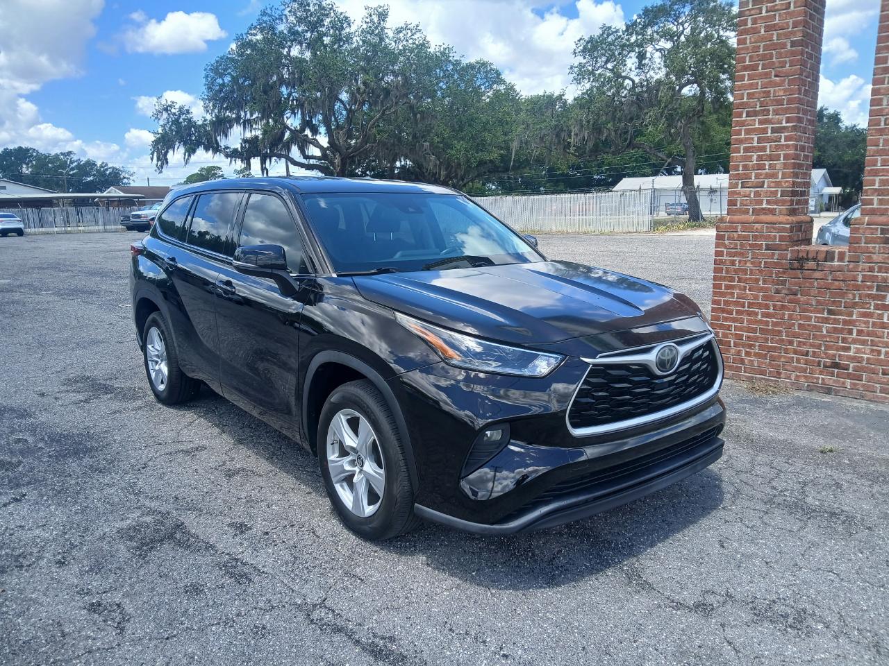 Toyota Highlander L 2021