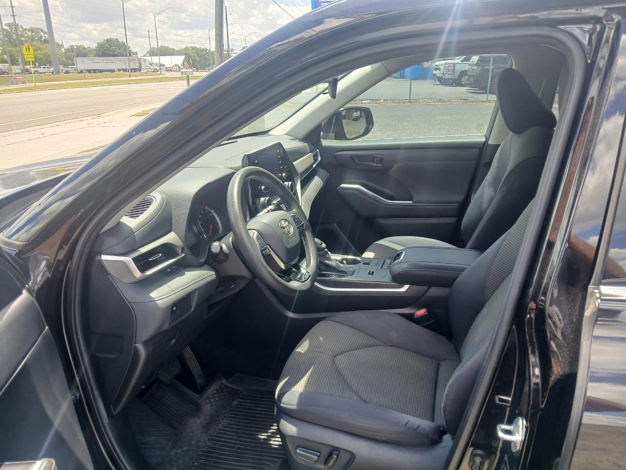 Toyota Highlander L 2021