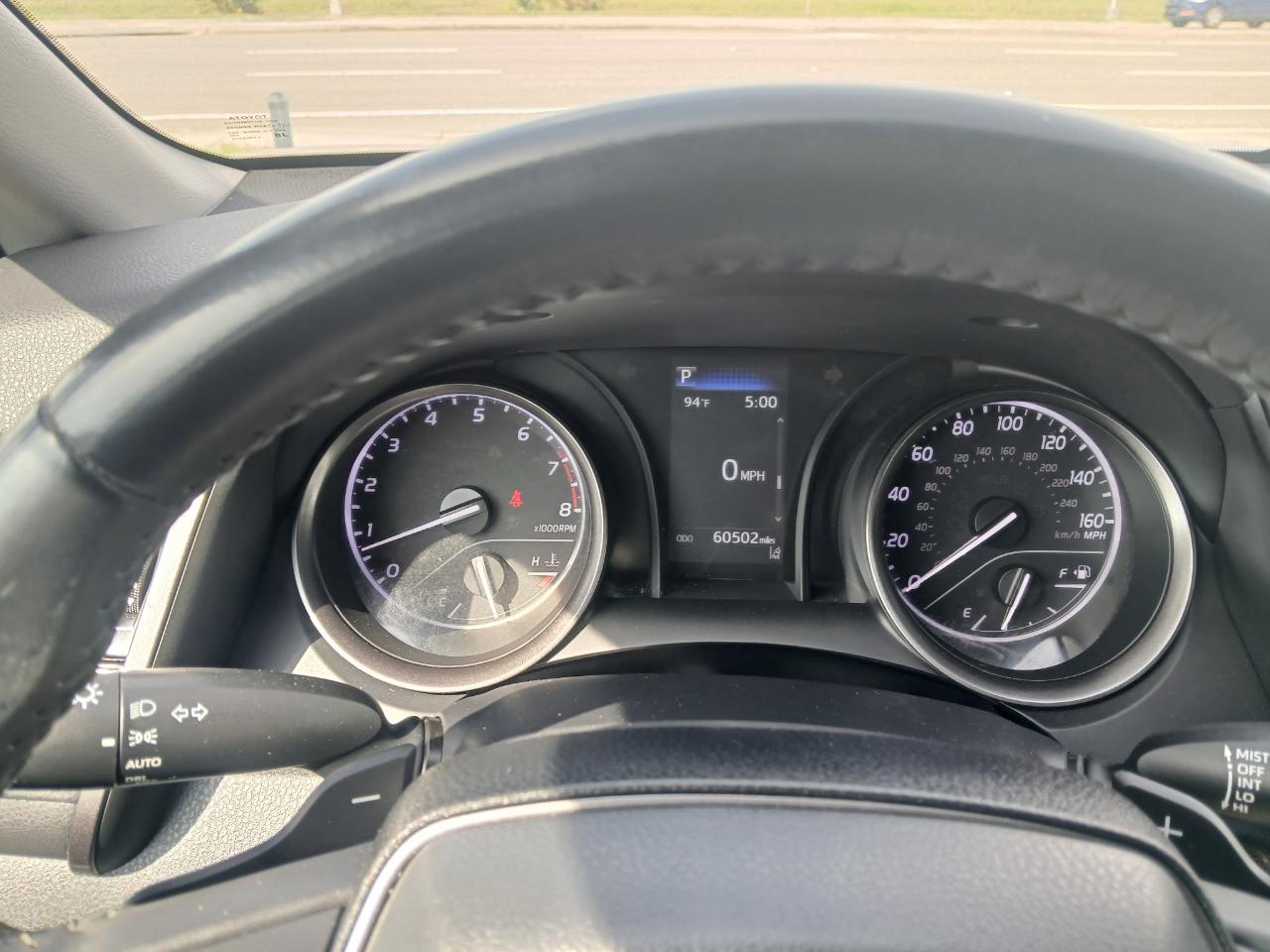 Toyota Camry SE 2021