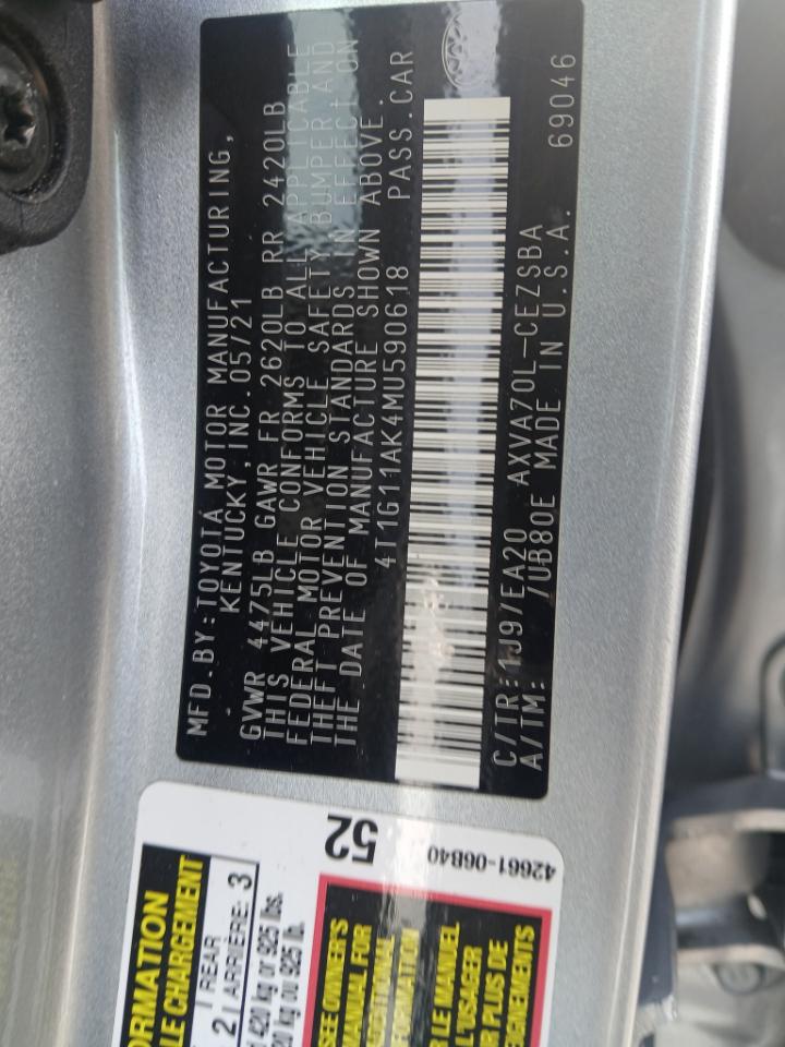 Toyota Camry SE 2021