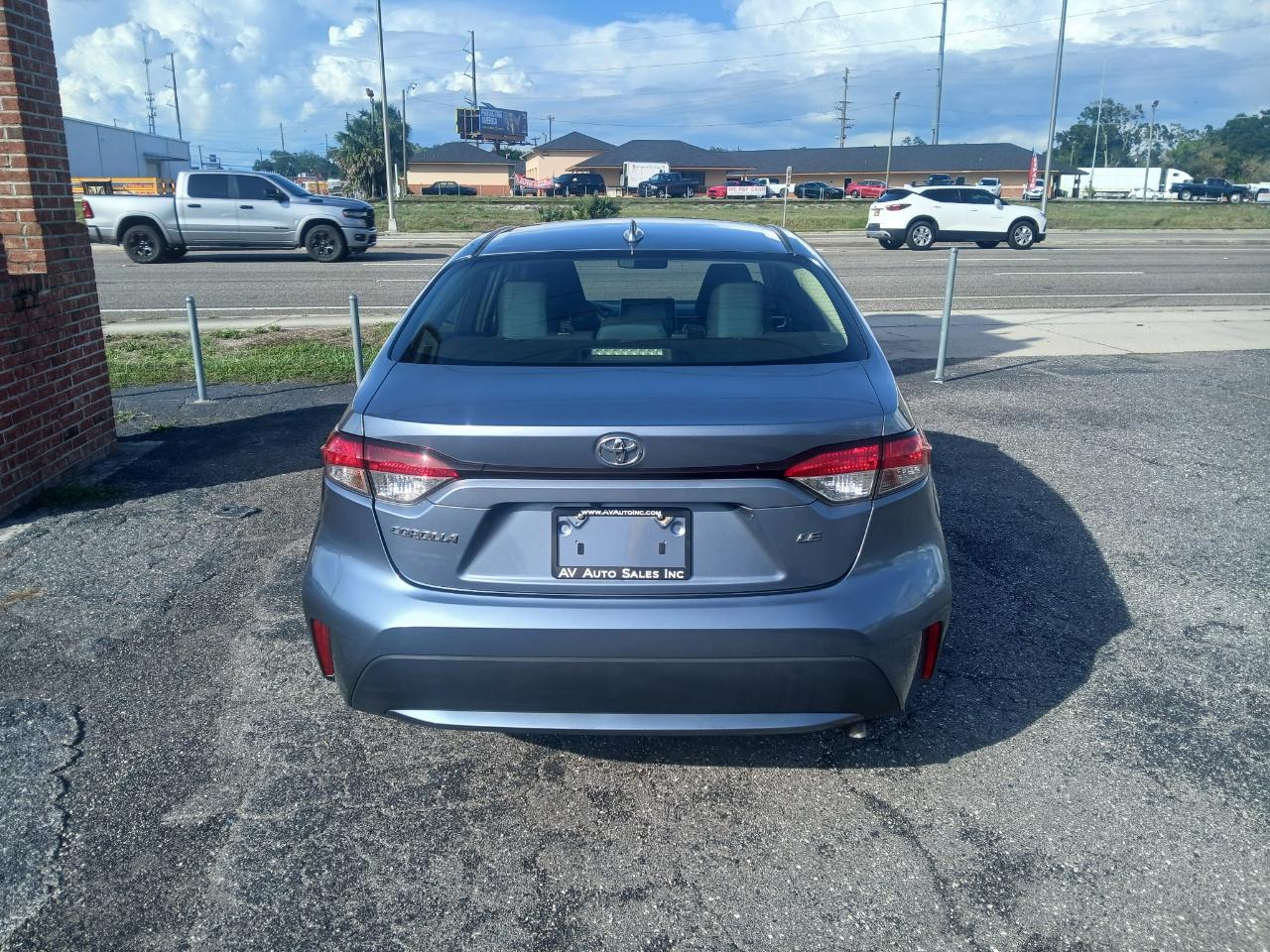 Toyota Corolla LE 2021