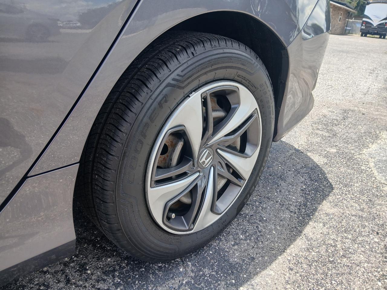 Honda Civic LX Honda Sensing Sedan CVT 2020