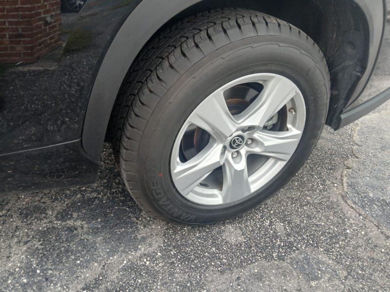 Toyota Highlander LE FWD V6 2022