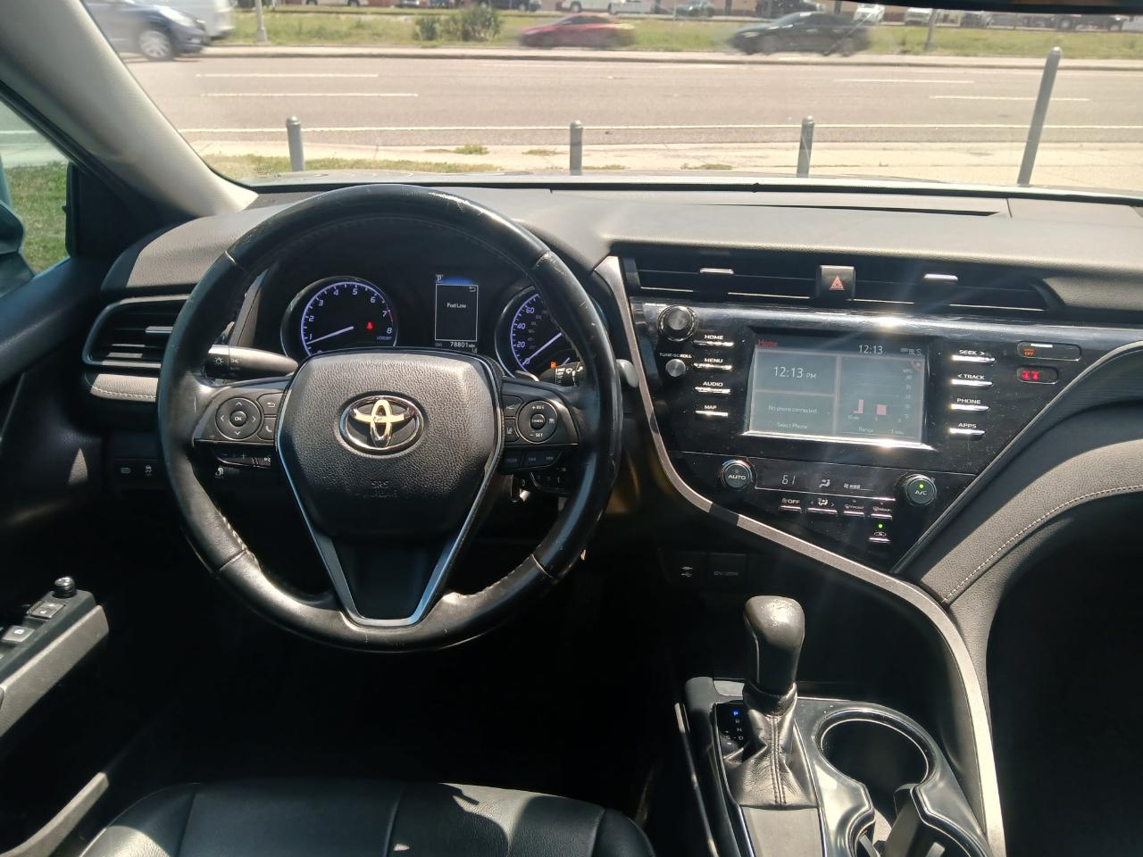 Toyota Camry SE 2019