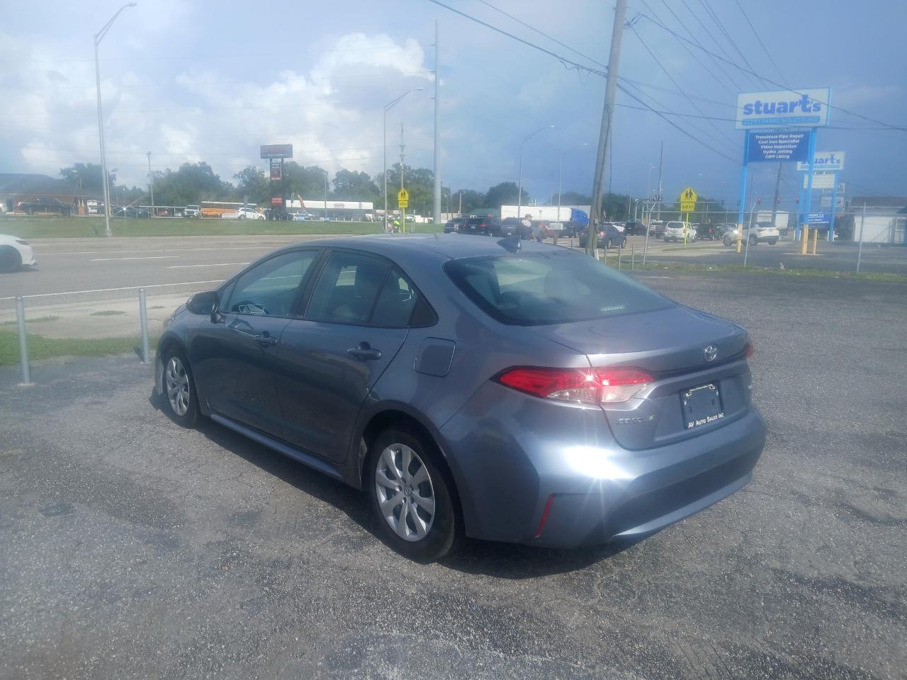 Toyota Corolla LE 2022