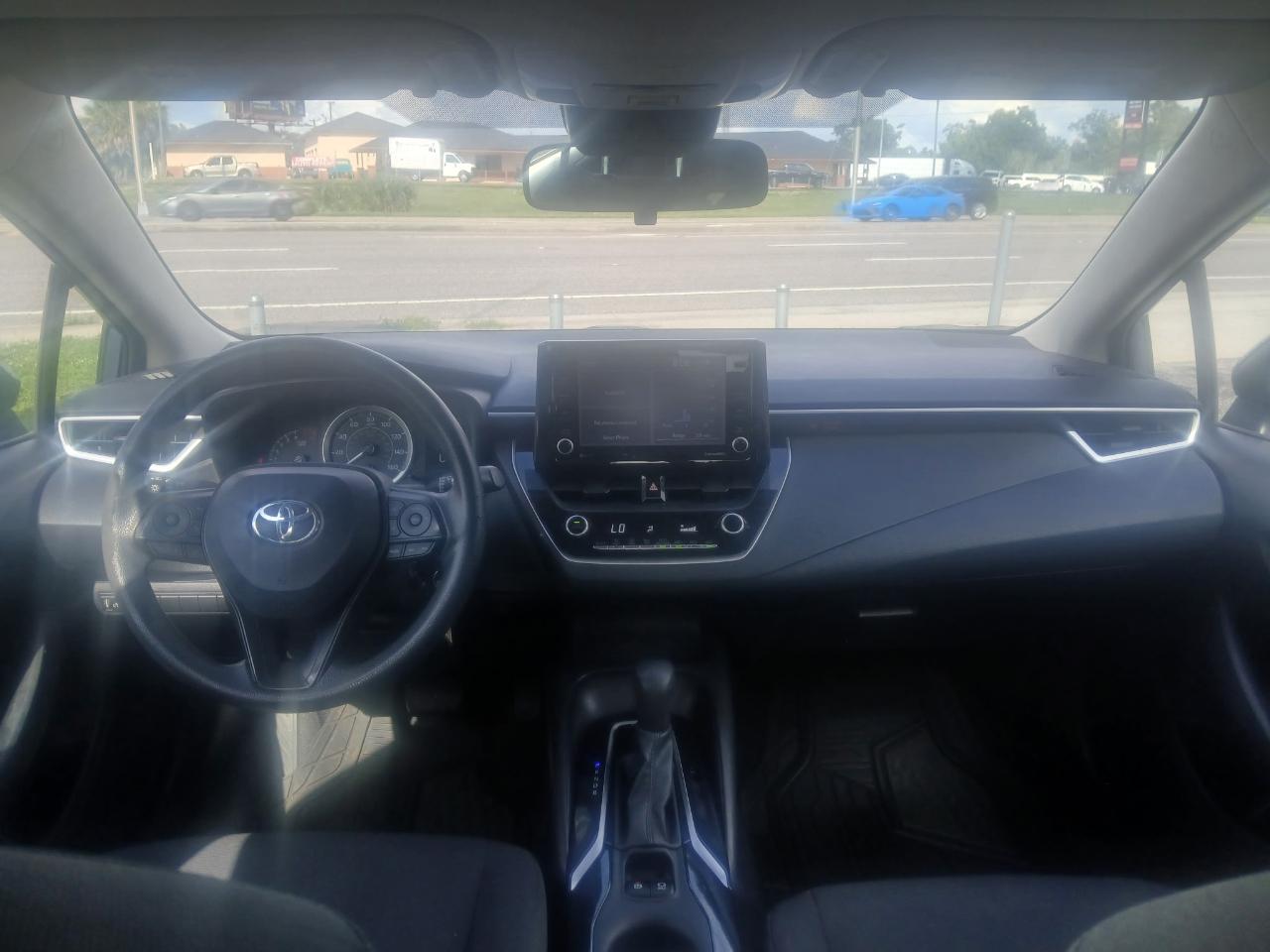 Toyota Corolla LE 2022