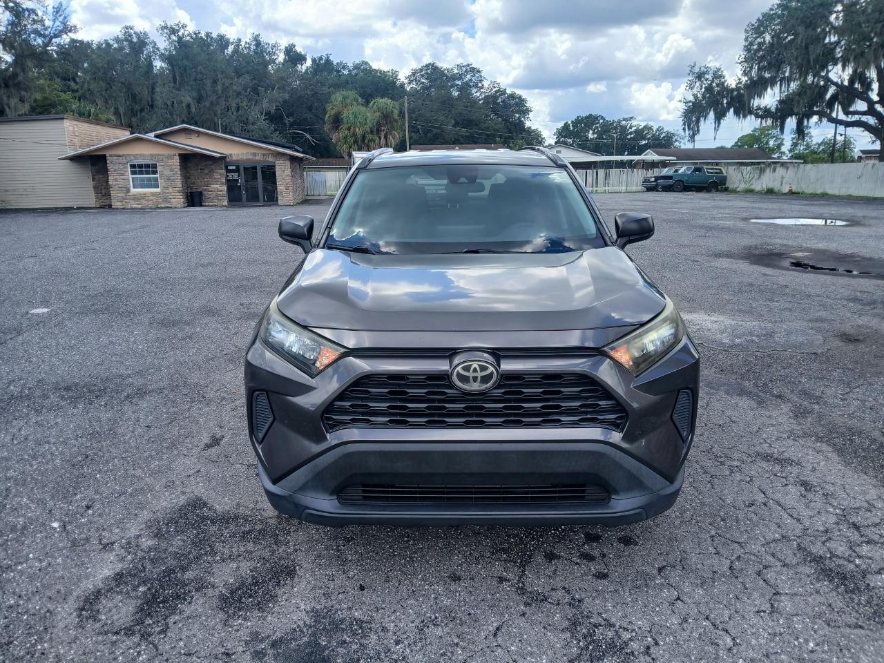 Toyota RAV4 LE 2019