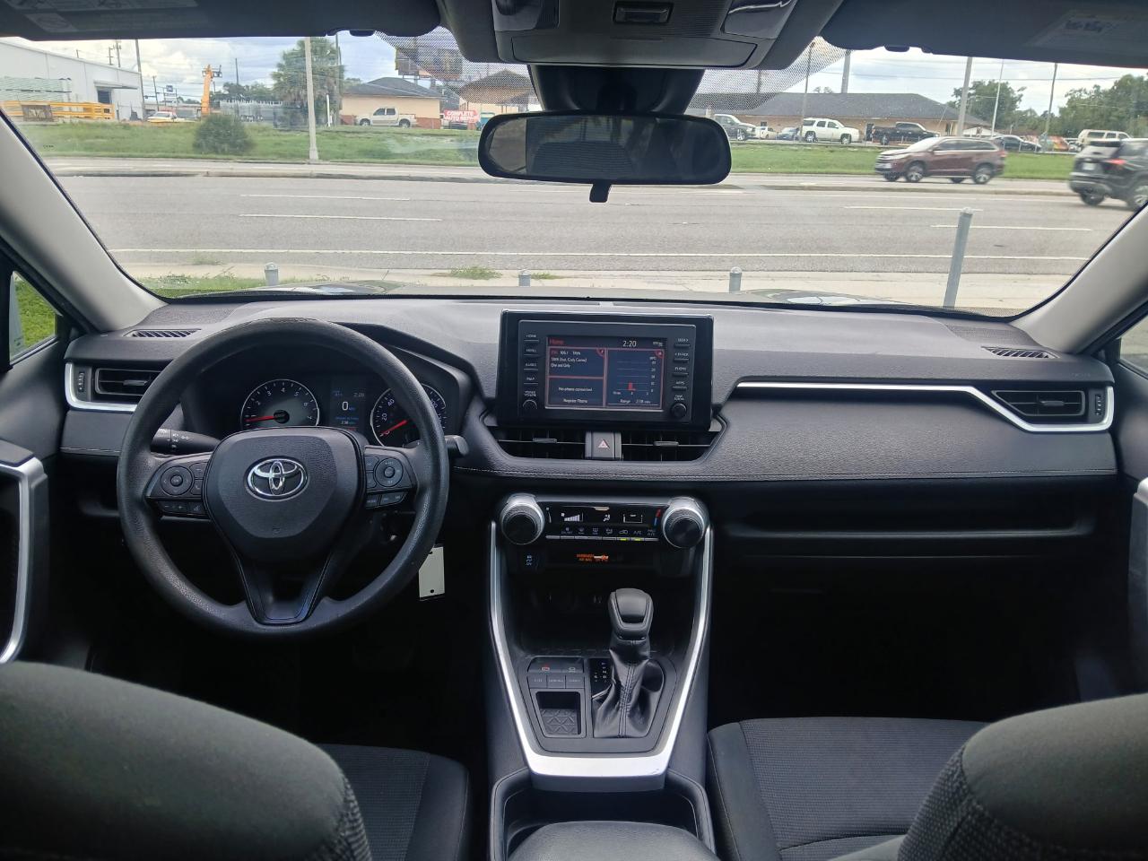 Toyota RAV4 LE 2019