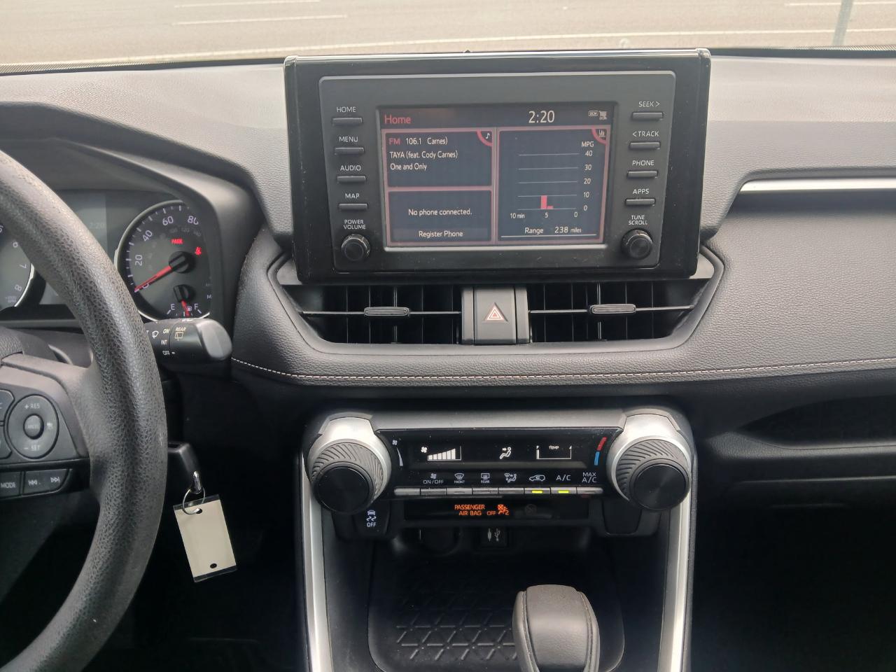 Toyota RAV4 LE 2019