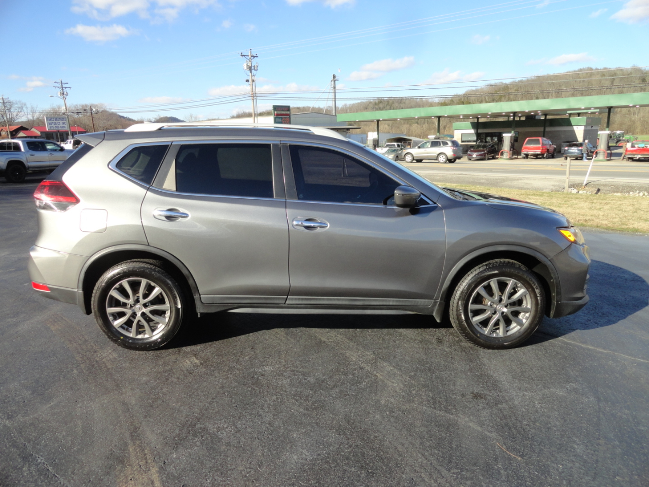 Nissan Rogue FWD SV 2020