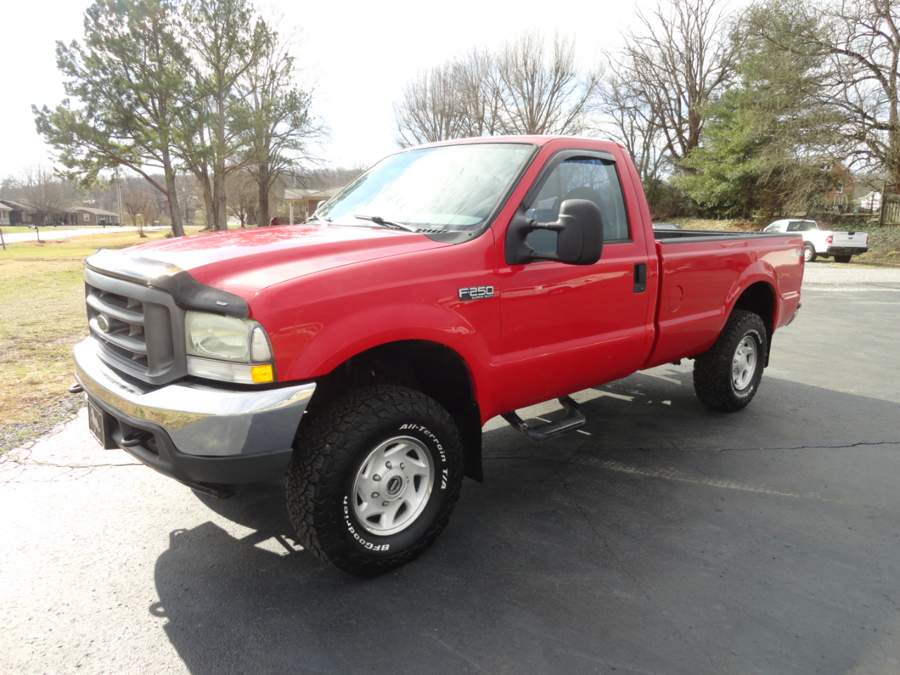 Ford Super Duty F-250 Reg Cab 137" XL 4WD 2004