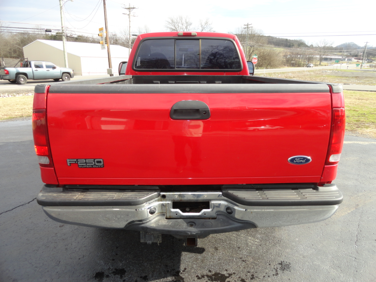 Ford Super Duty F-250 Reg Cab 137" XL 4WD 2004