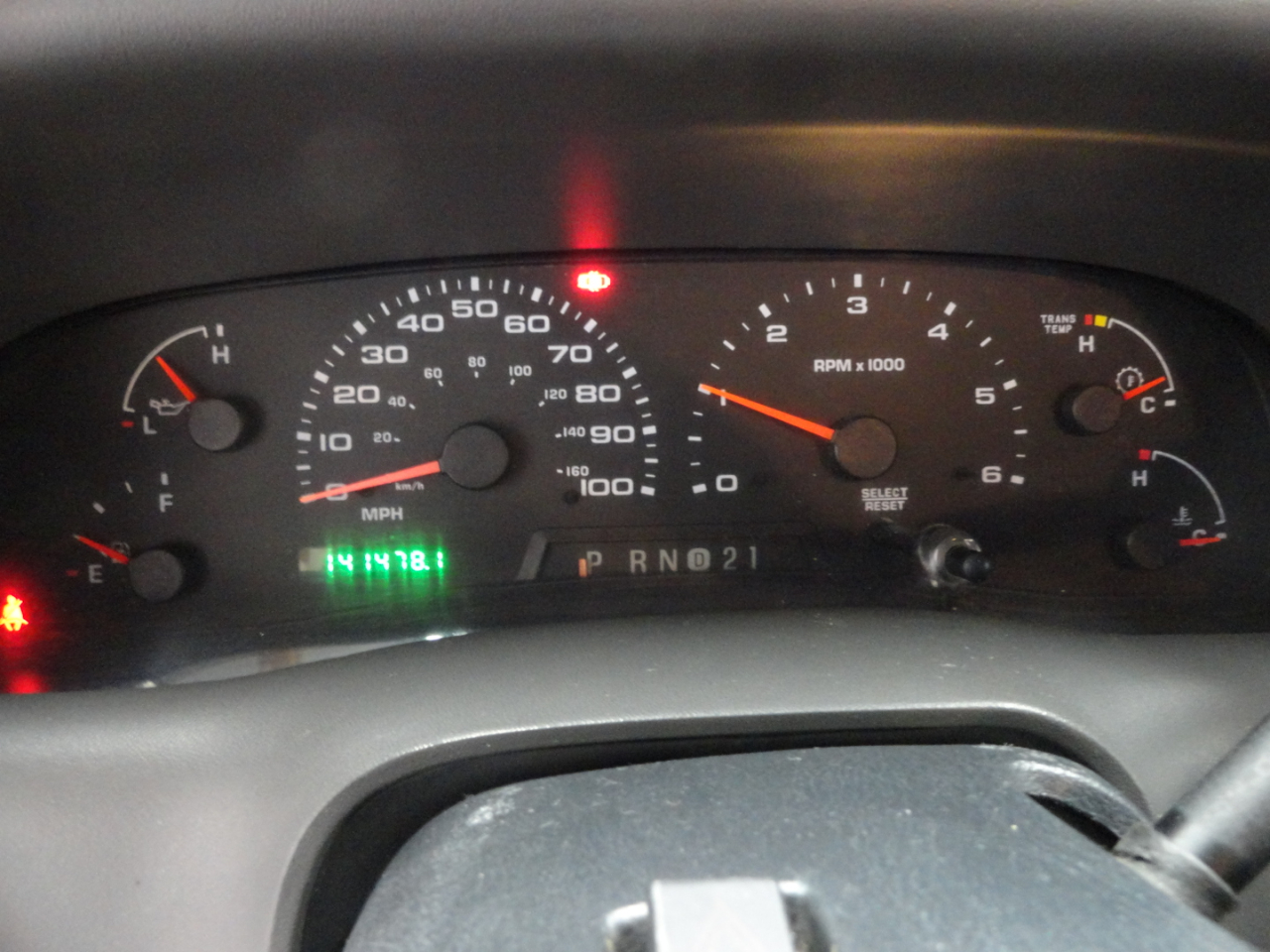 Ford Super Duty F-250 Reg Cab 137" XL 4WD 2004