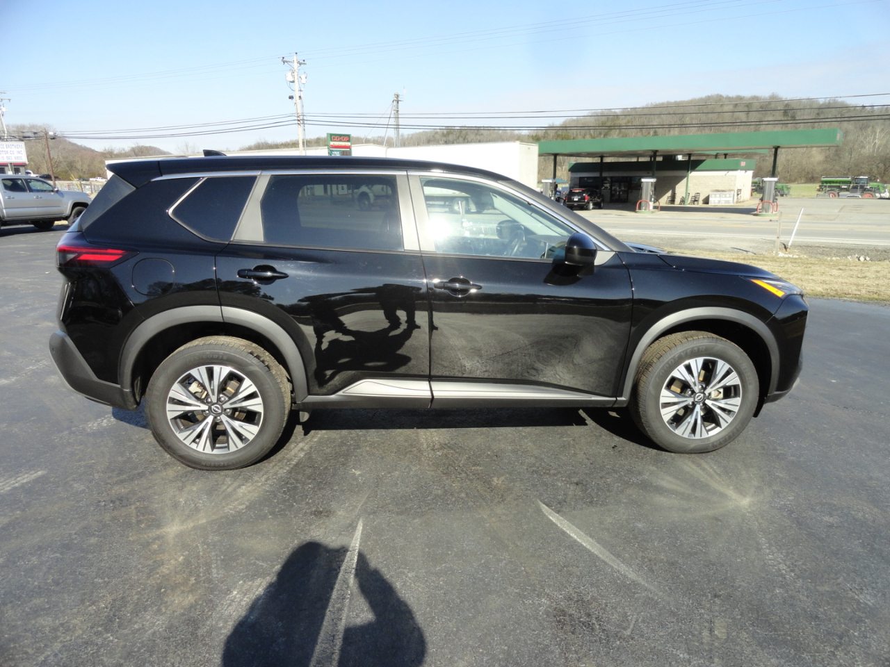 Nissan Rogue FWD SV 2023