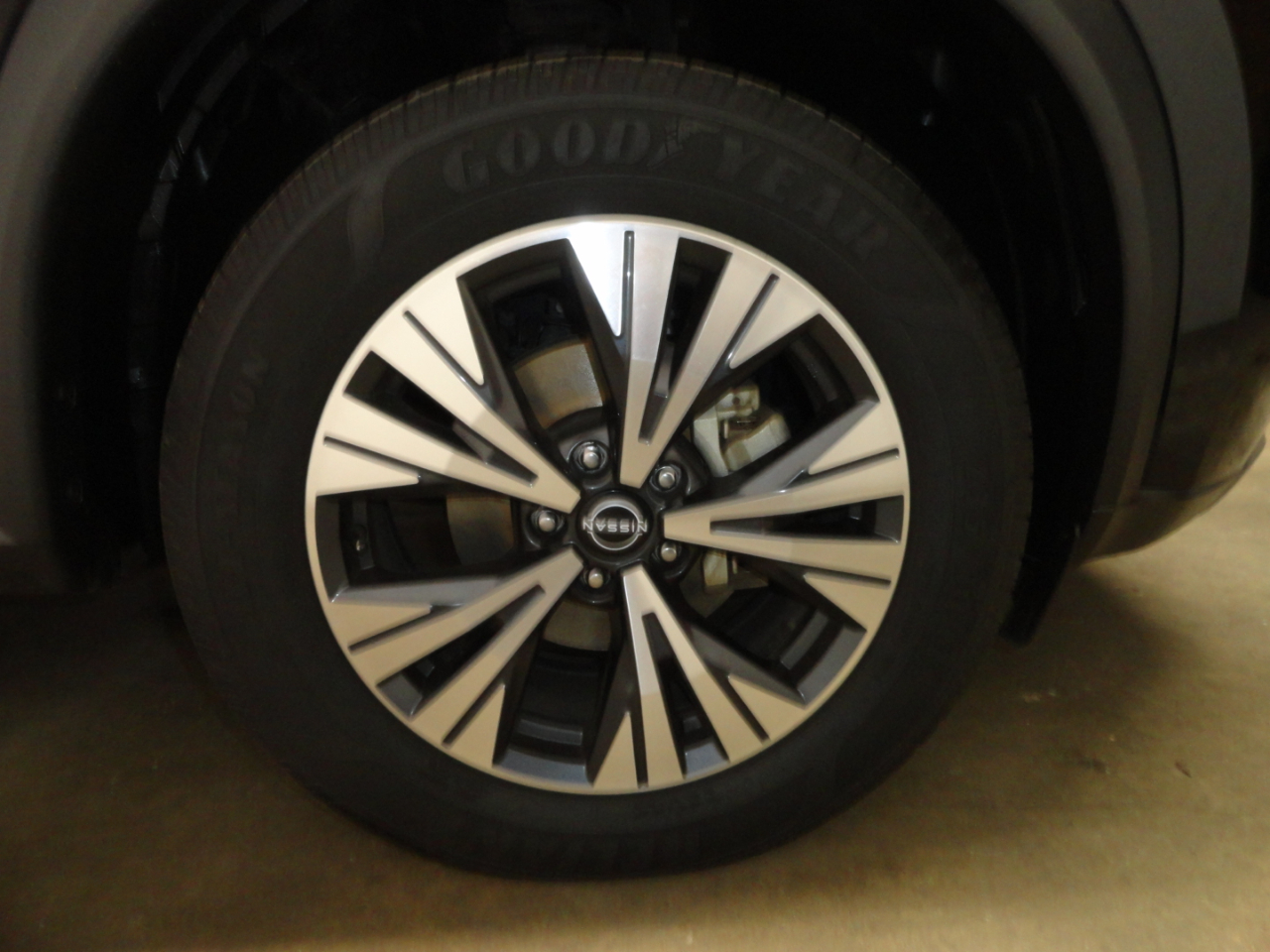 Nissan Rogue FWD SV 2023