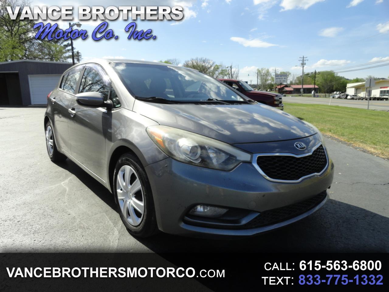 2016 Kia Forte 5-Door 5dr HB Auto LX