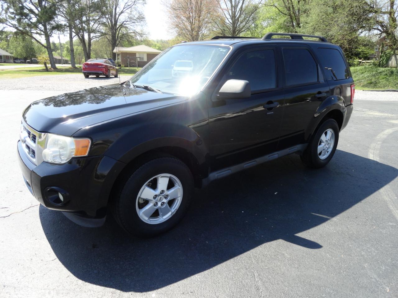 Ford Escape FWD 4dr XLT 2010