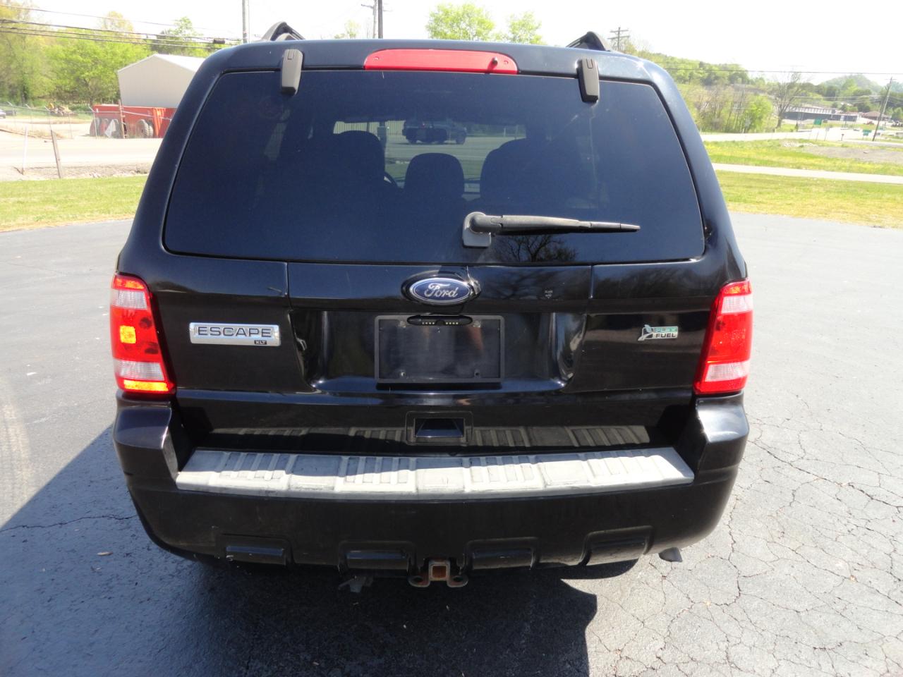 Ford Escape FWD 4dr XLT 2010