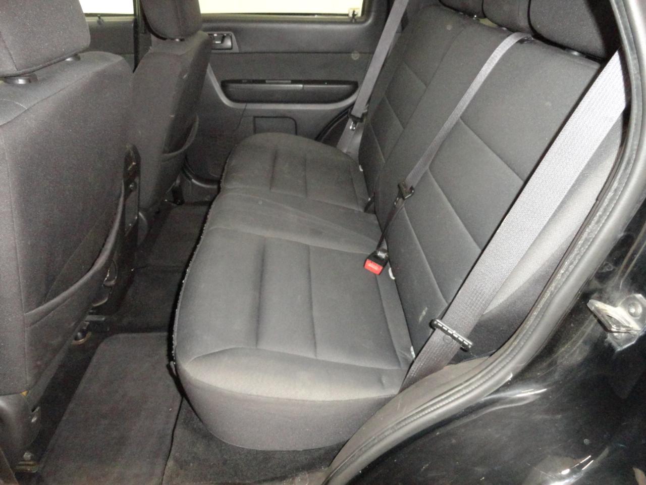 Ford Escape FWD 4dr XLT 2010