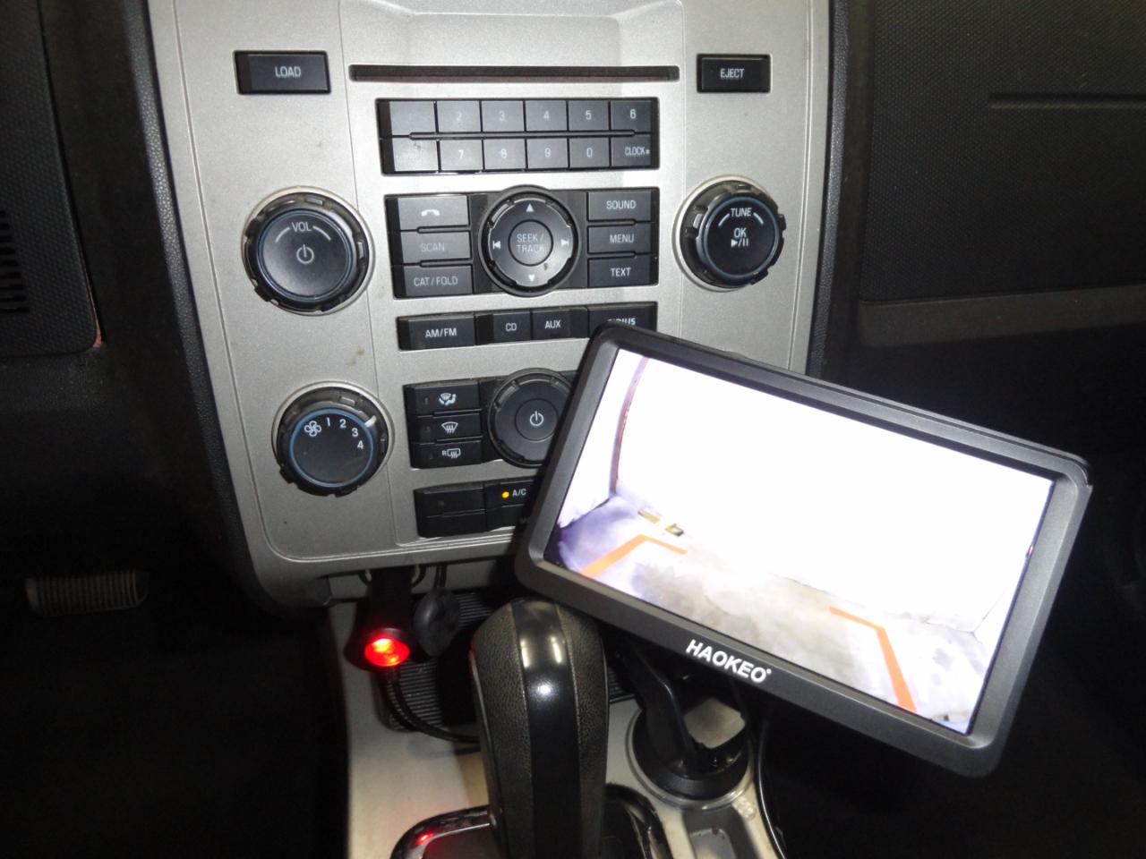 Ford Escape FWD 4dr XLT 2010