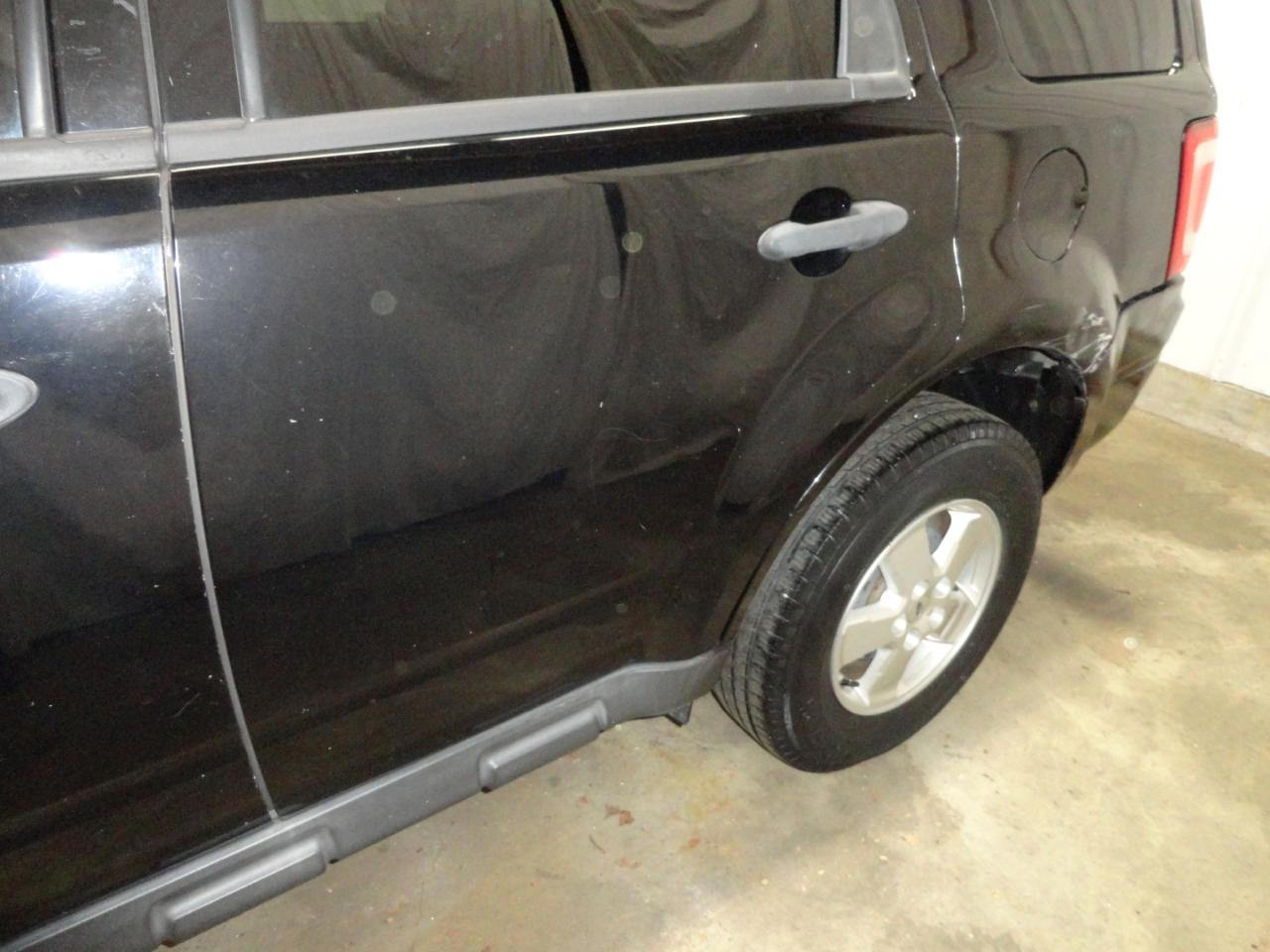 Ford Escape FWD 4dr XLT 2010