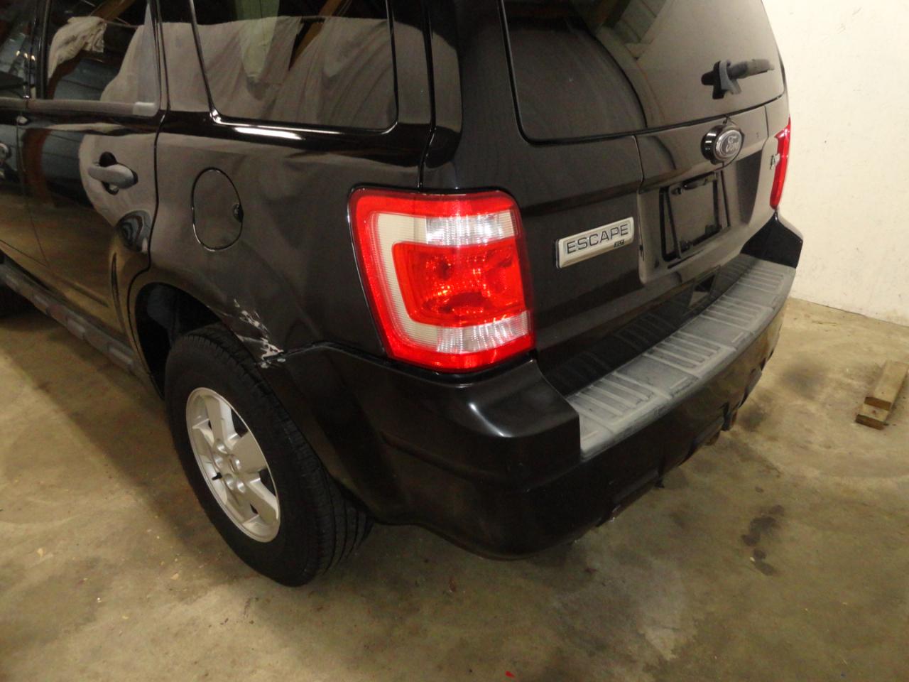 Ford Escape FWD 4dr XLT 2010