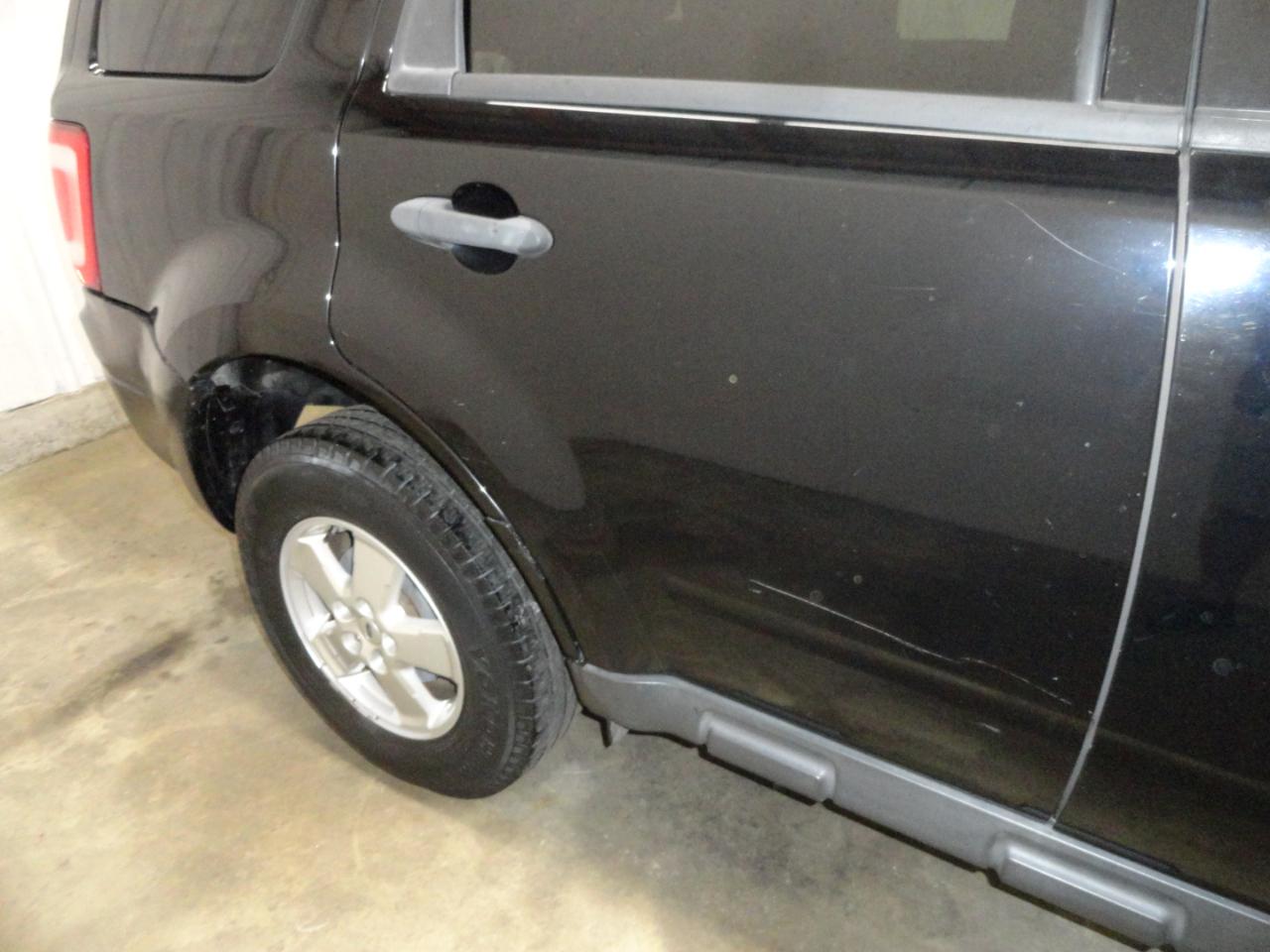 Ford Escape FWD 4dr XLT 2010