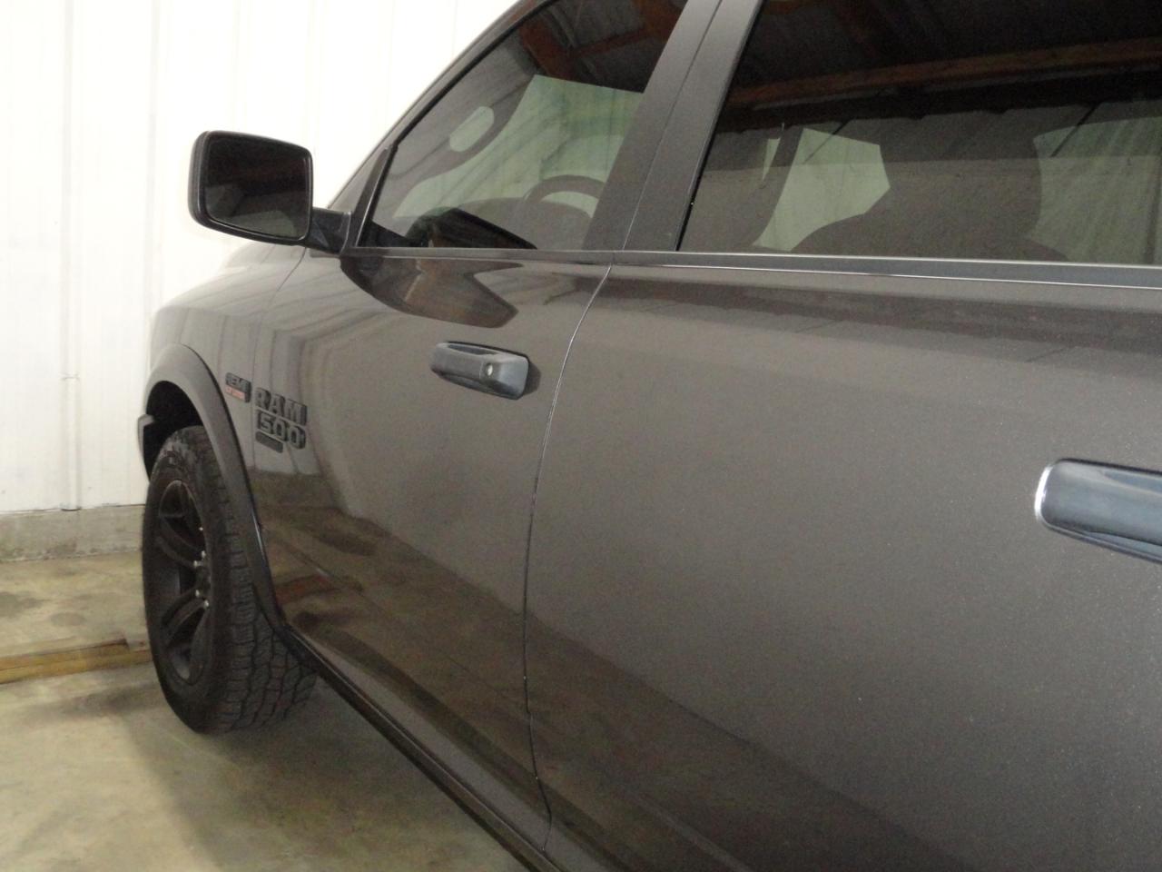 RAM 1500 Classic Warlock 4x4 Crew Cab 5'7" Box 2021