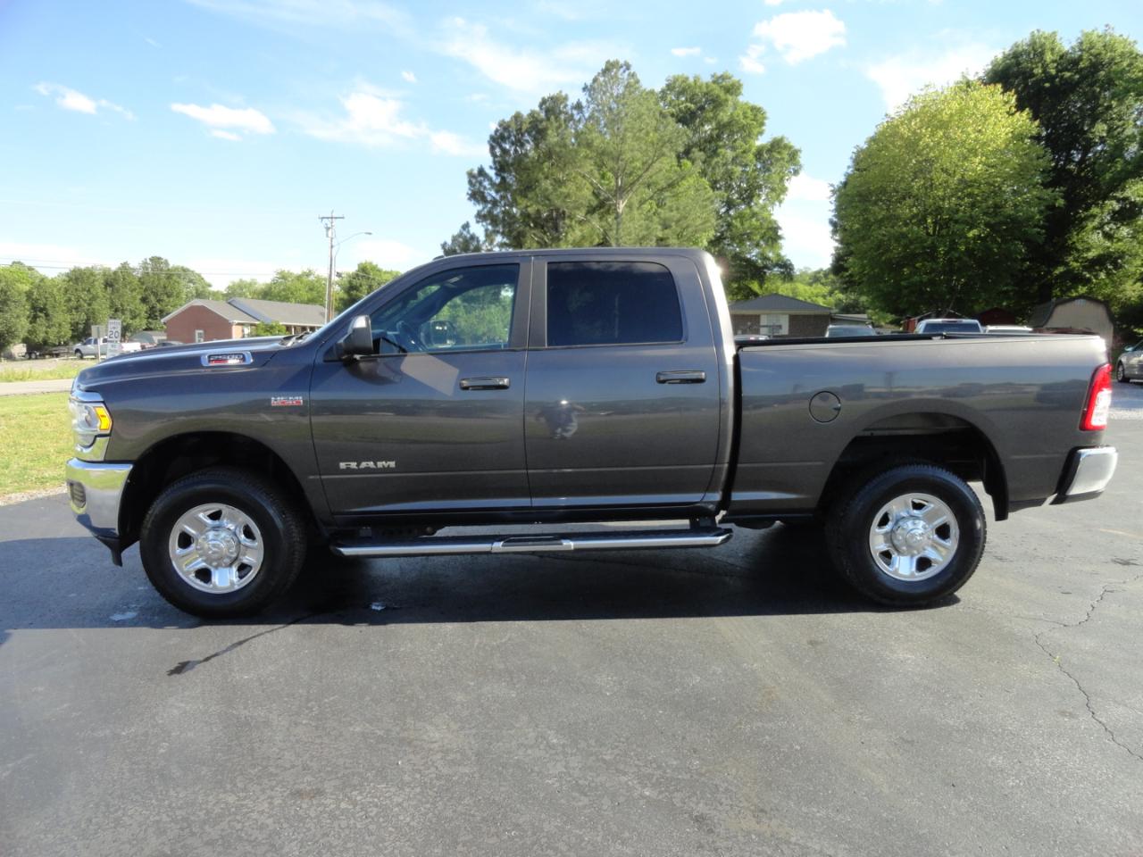 RAM 2500 Big Horn 4x4 Crew Cab 6'4" Box 2021