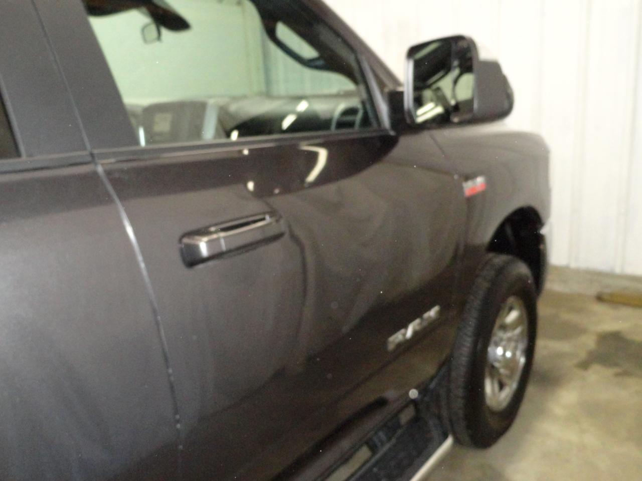 RAM 2500 Big Horn 4x4 Crew Cab 6'4" Box 2021