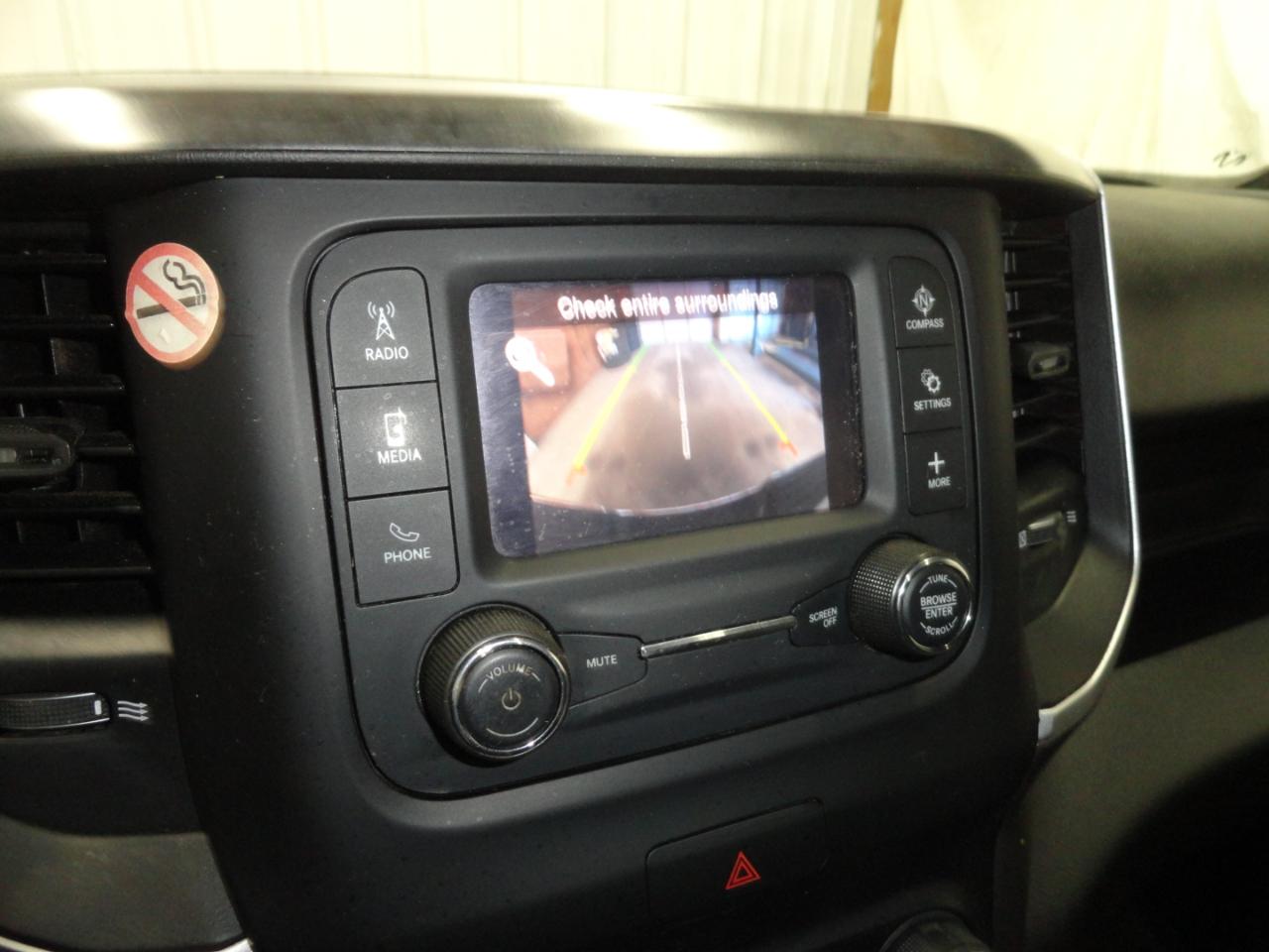 RAM 2500 Big Horn 4x4 Crew Cab 6'4" Box 2021