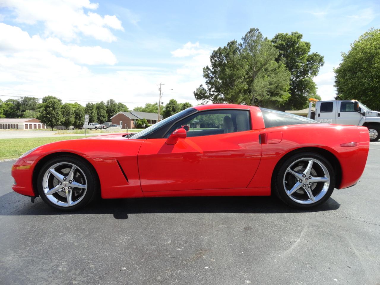 Chevrolet Corvette 2dr Cpe w/2LT 2011