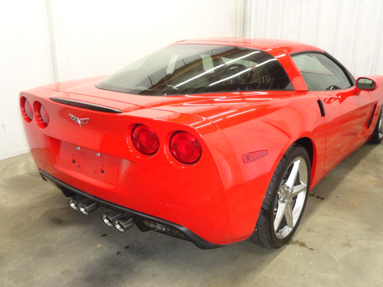 Chevrolet Corvette 2dr Cpe w/2LT 2011