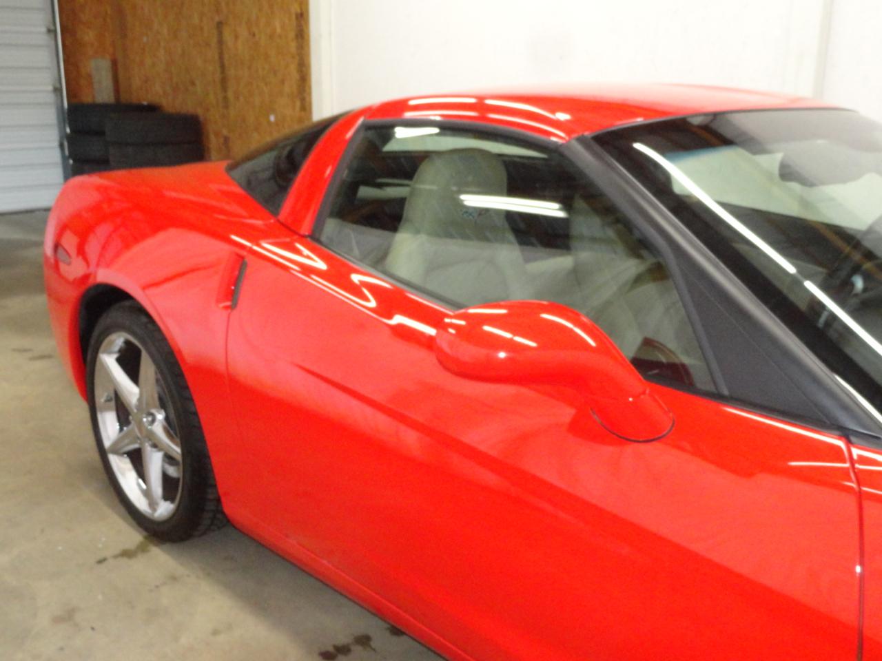 Chevrolet Corvette 2dr Cpe w/2LT 2011