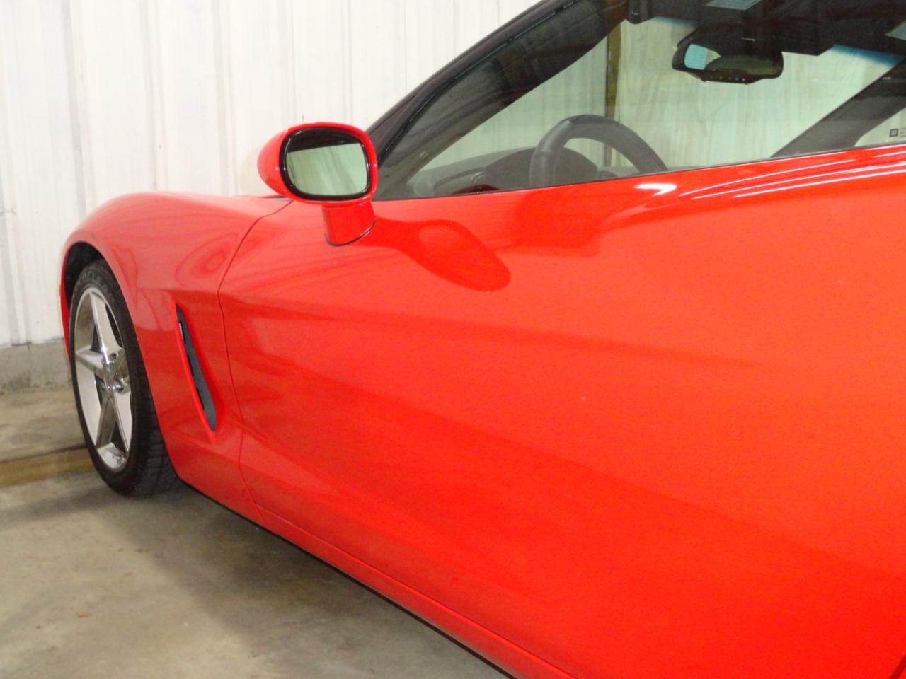 Chevrolet Corvette 2dr Cpe w/2LT 2011