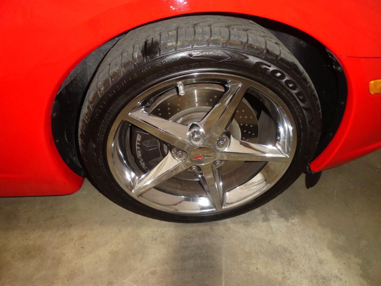 Chevrolet Corvette 2dr Cpe w/2LT 2011