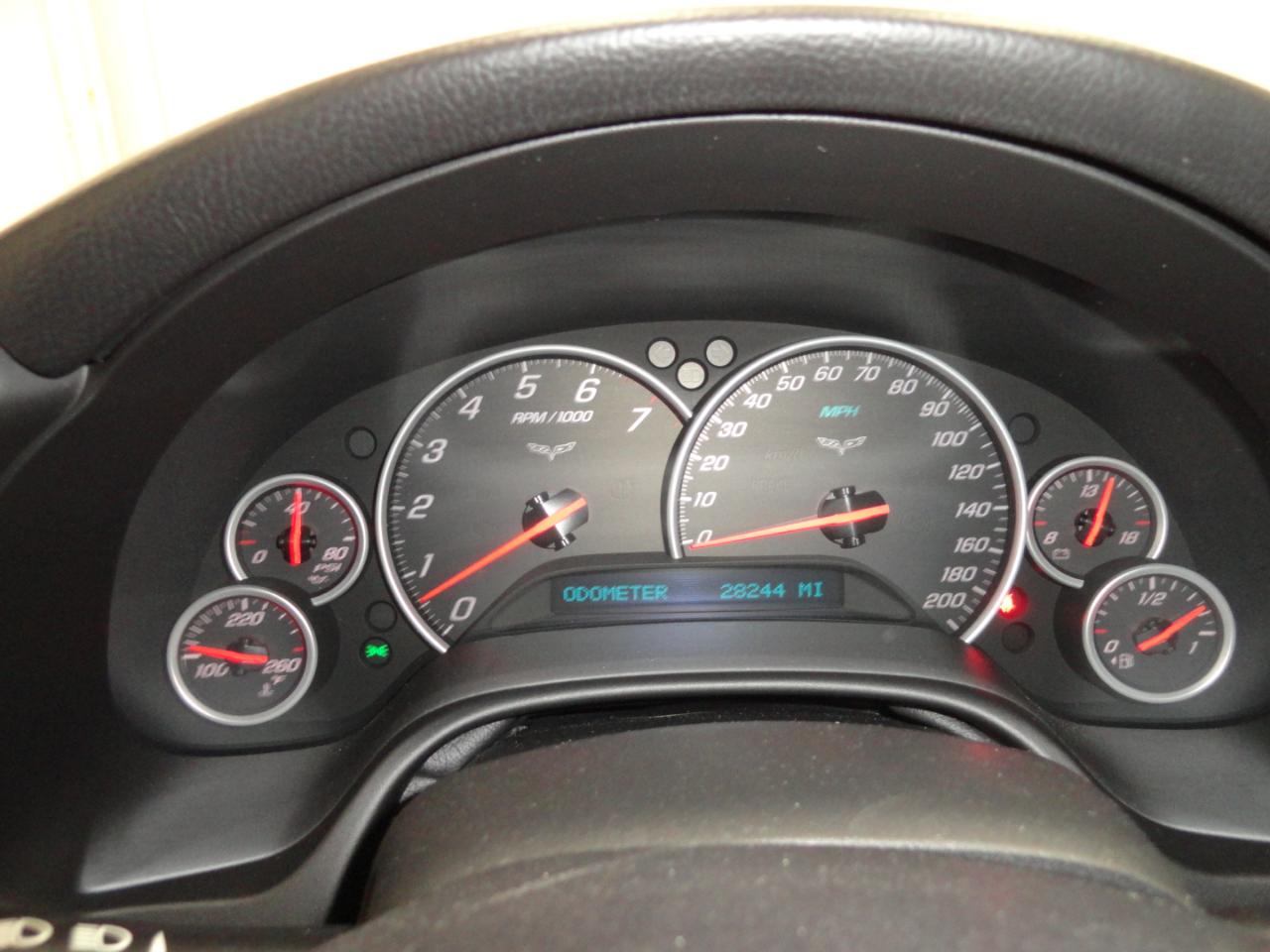 Chevrolet Corvette 2dr Cpe w/2LT 2011