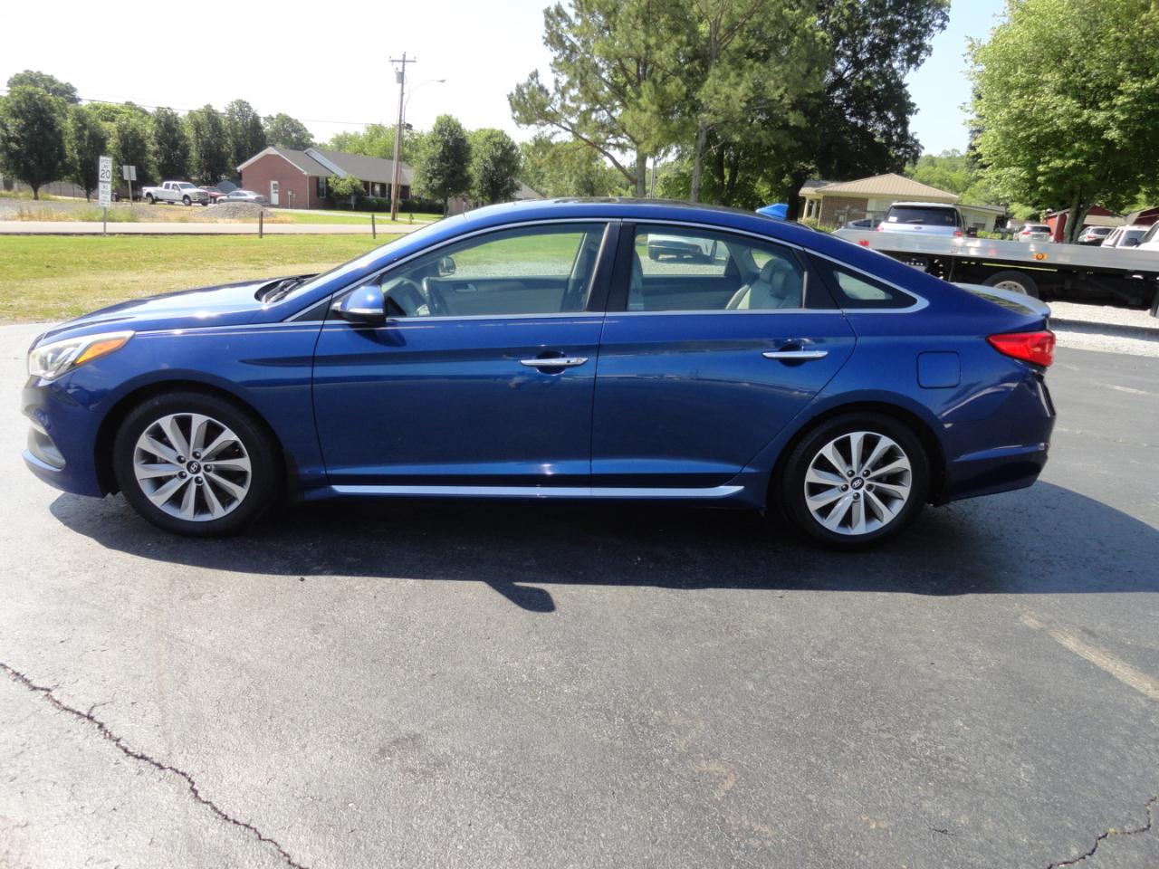 Hyundai Sonata 4dr Sdn 2.4L Sport 2016