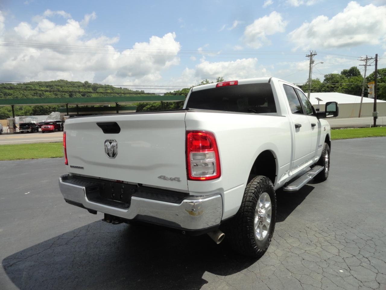 RAM 2500 Big Horn 4x4 Crew Cab 6'4" Box 2024