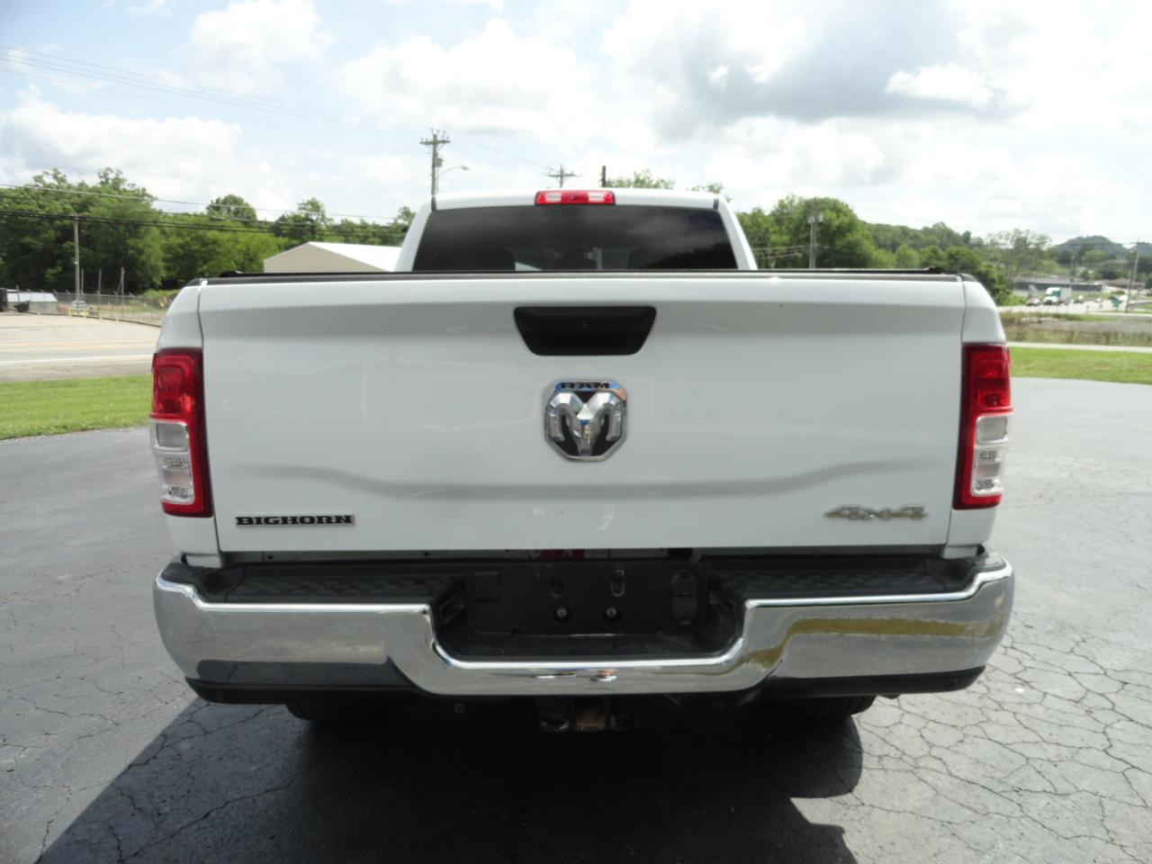 RAM 2500 Big Horn 4x4 Crew Cab 6'4" Box 2024